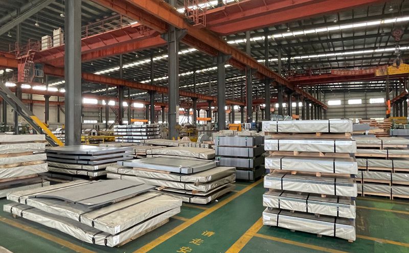stainless-steel-sheets-in-stock-in-Wuxi